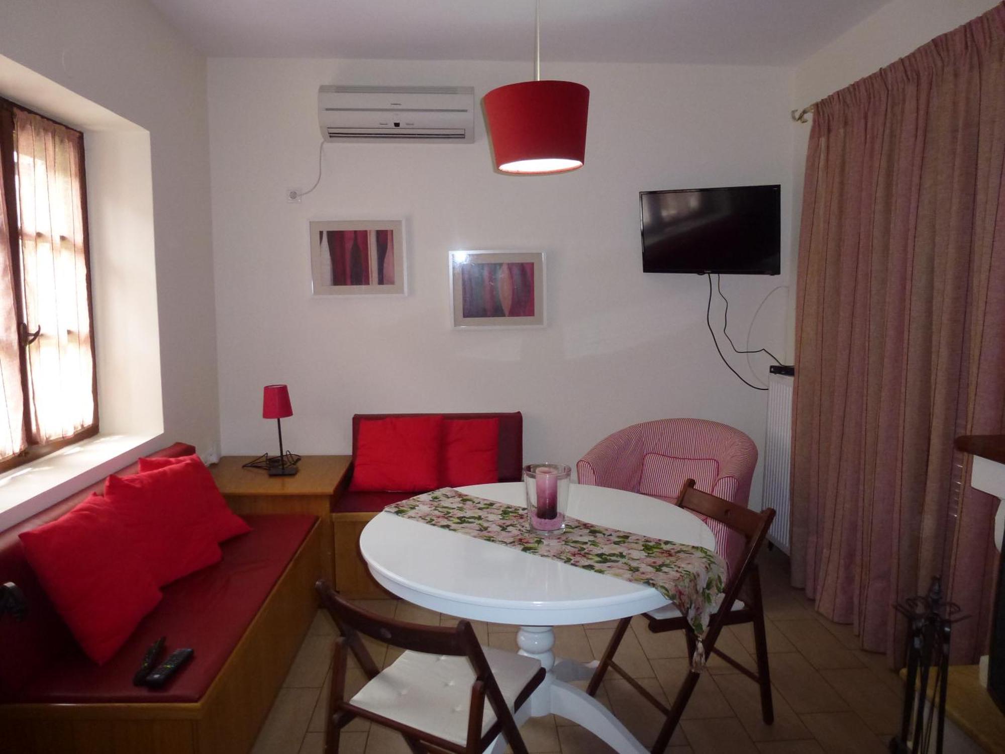 Karantonis House Apartment Leonídion Room photo
